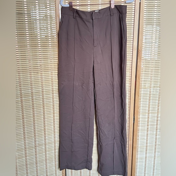 HALARA Pants - NWOT HALARA SIZE L High Waisted Pocket Straight Leg Work Pants